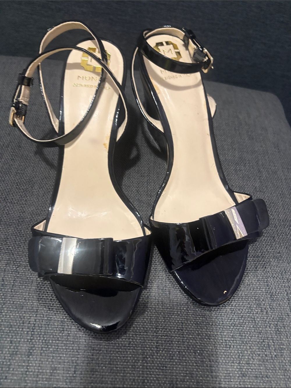 Monet Black and Gold Patent Leather Open Toe Wedge Heels Size 9M